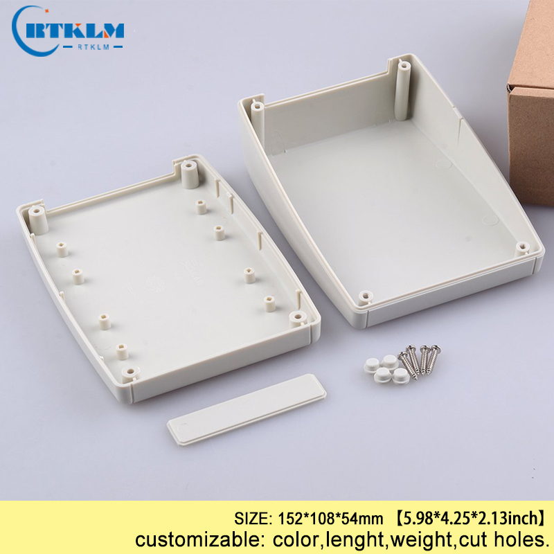 علبة بلاستيكية صغيرة للمشاريع  - مراجعة Diy Electronics Box وسعره